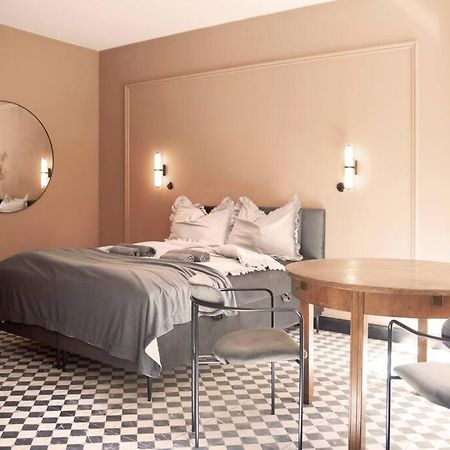 Elegant Apartment In The City Center Wroclaw Exterior photo
