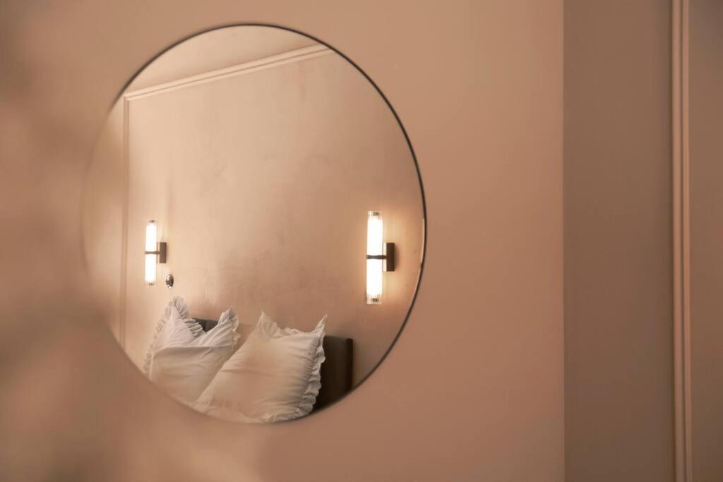 Elegant Apartment In The City Center Wroclaw Exterior photo