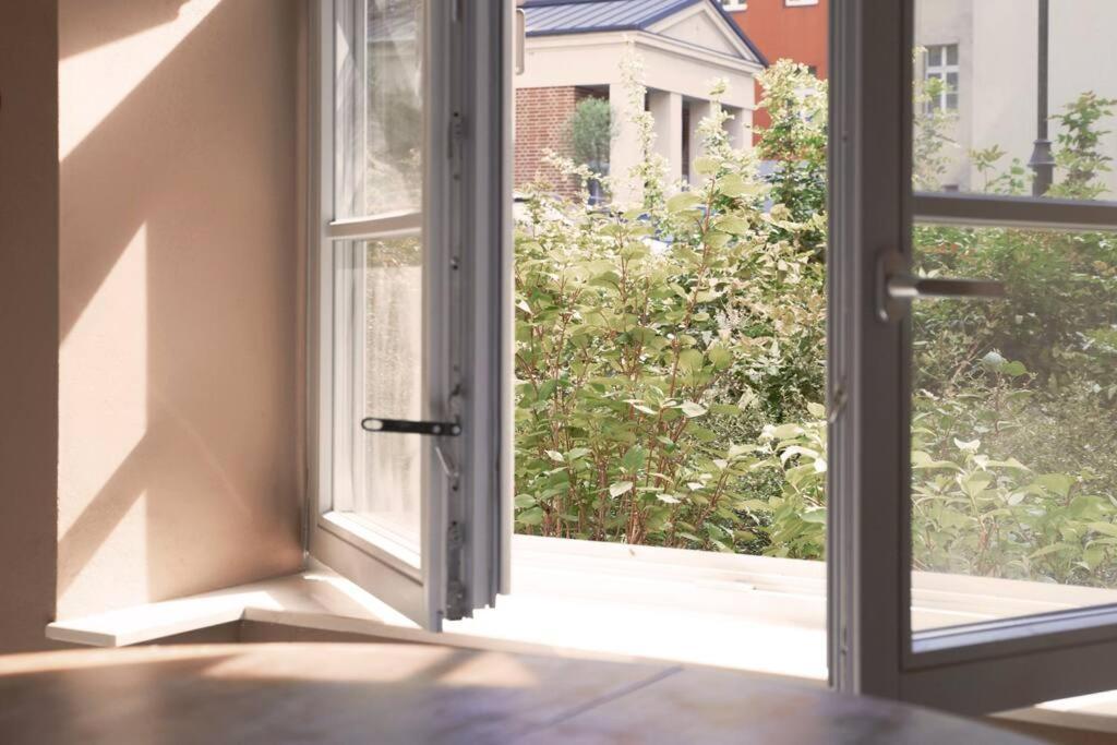 Elegant Apartment In The City Center Wroclaw Exterior photo